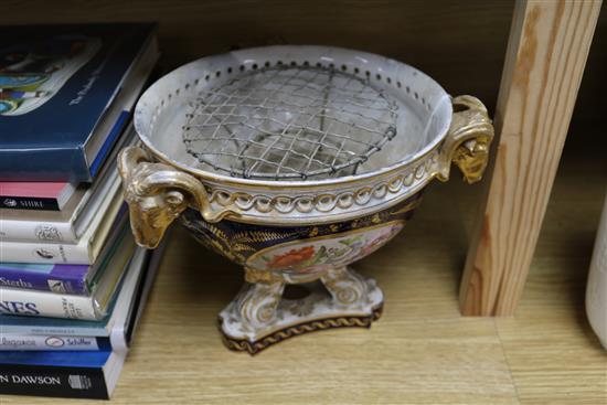 A Regency English porcelain pot pourri height 19cm